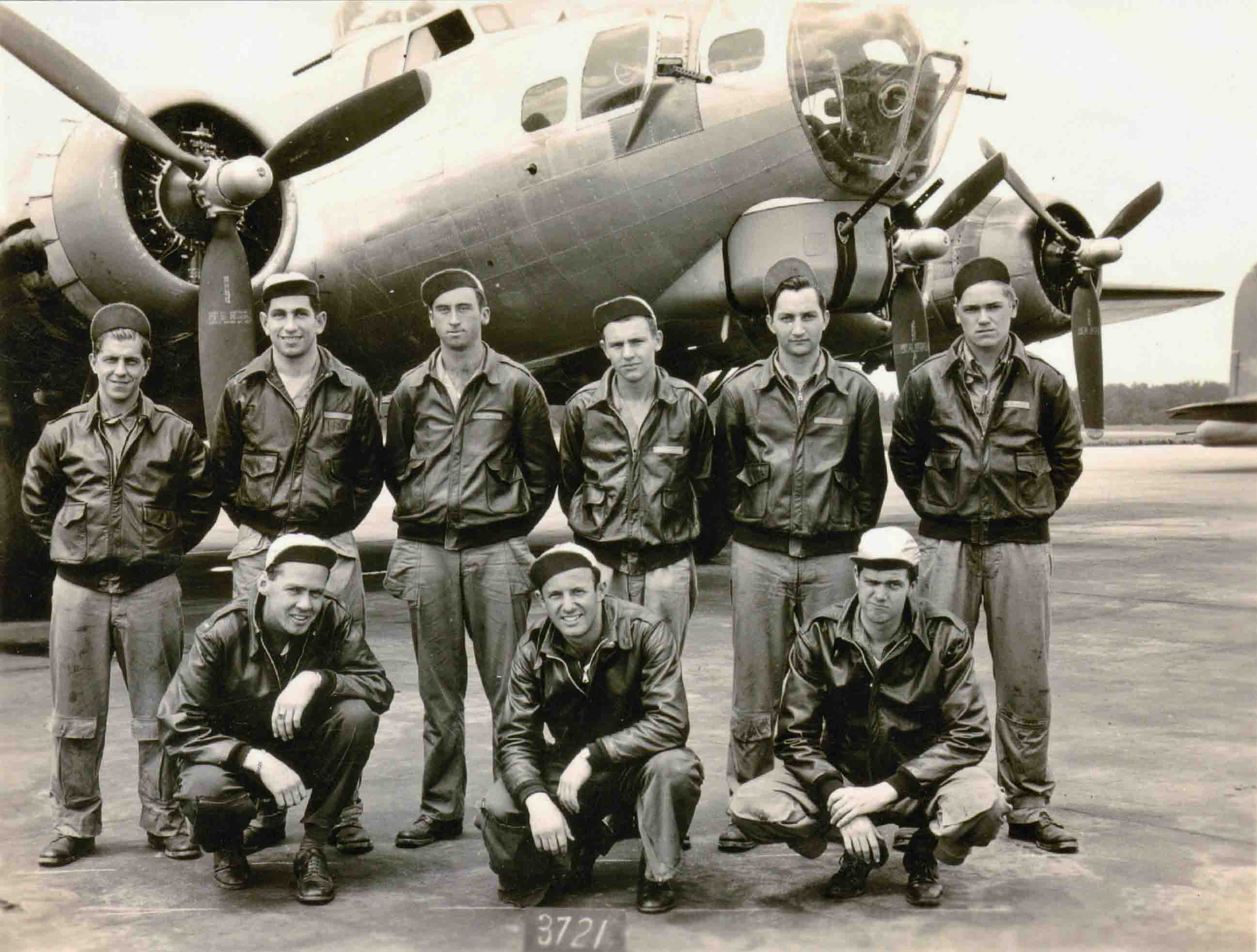 Robert O. Taylor's Crew - 601st Squadron - Feb. 1943 - Training